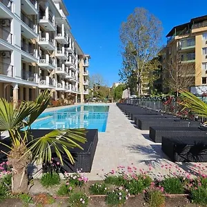 Apart-hotel Emilia Romana Park